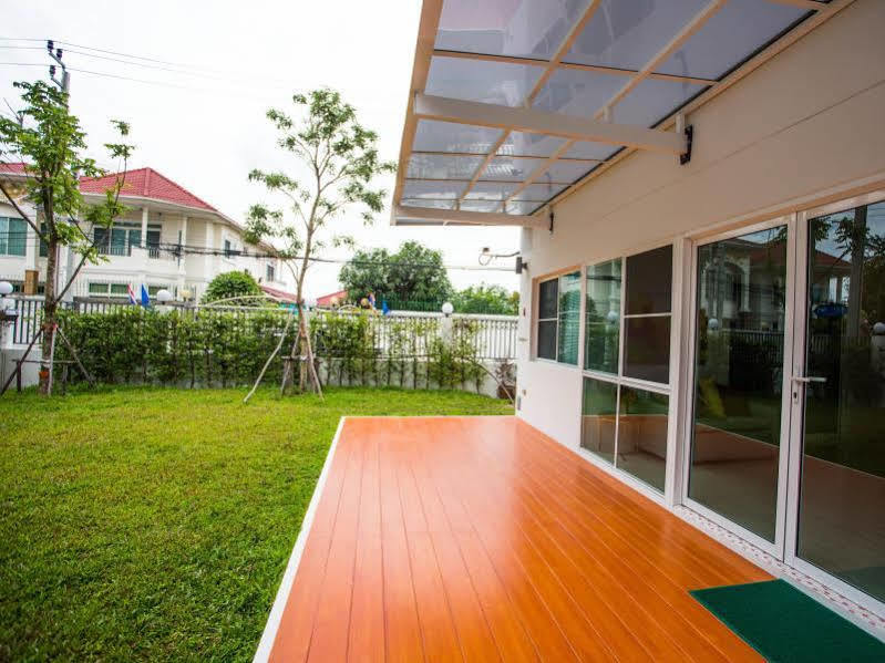 Des Res Hotel And Residence Bangkok Exterior photo